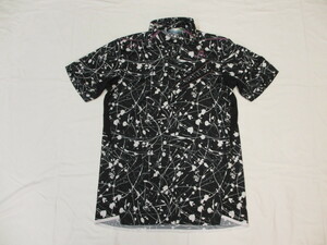 オークリー　ＳＫＵＬＬ　ＡＵＲＯＲＡ　ＣＡＬＬＩＧＲＡＰＨＩＣ　ＳＨＩＲＴＳ　ＦＯＡ４０2４８１　(ＢＬＡＣＫ ＰＲＩＮＴ)　Ｌ