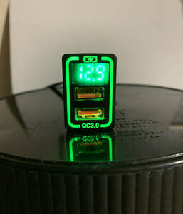 送料無料 電圧表示 トヨタ専用カプラー Aタイプ USBポート カプラーオン 急速充電 3.0×2ポート LED発光 グリーン221