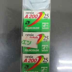 ∝ 63 FUJIFILM FUJICOLOR フジカラー nexia APS A200 25枚撮り カラープリント用 2002-8 期限切れ カメラフィルム 未使用 未開封品の画像2