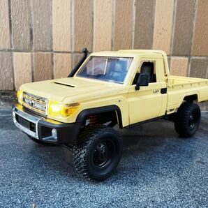 イエロー バッテリー2本MN82 MN78 MN99S 1/12 4WD RC WPLラジコンカー ロッククローラー トラック TOYOTA ランドクルーザー79 LC79 MNRC 82の画像10