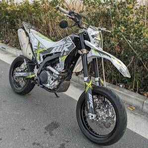 WR250X FMFQ4マフラー FMFメガボム スタントペグ付きの画像1