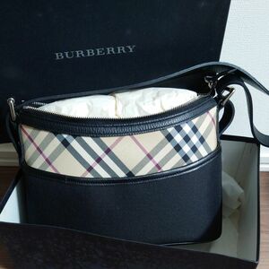 【箱付き・内袋付き】バーバリー BURBERRY ショルダーバッグ