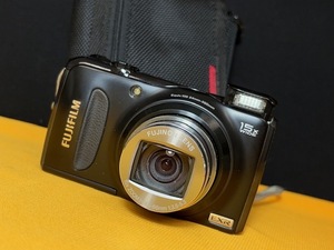 ※23248 動作確認済 FUJIFILM FINEPIX F300 EXR コンパクトデジタルカメラ 4.4-66mm 1:3.5-5.3