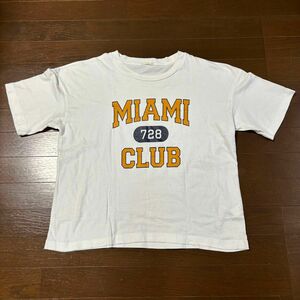 GU ジーユー／レディース　トップス　Tシャツ　カットソー　ビッグロゴ　大きめ　ホワイト　XLサイズ