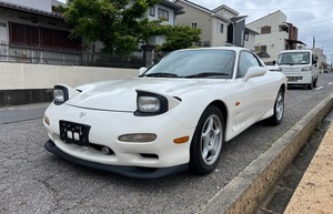 【綺麗なお車です】マツダ RX-7 FD3S 4型 Type RB バサースト 純正5速マニュアル 人気のホワイト色！フルノーマルな機関良好車！！