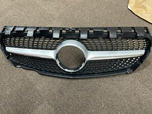 【193】Mercedes　Benz　ベンツ　CLA C117　Genuine　フロントGrille　Grille　ガーニッシュ　ダイヤモンドGrille 