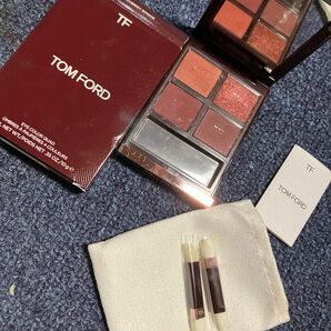 限定値下げ　1度使用　TOM FORD アイ カラー クォード 02SC チェリー スモーク