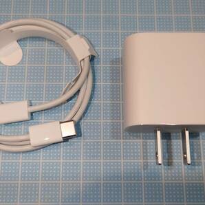 【未使用 iPad付属品】Apple純正 iPad用 20W USB-C電源アダプタ ＆ USB-C充電ケーブル セットの画像1