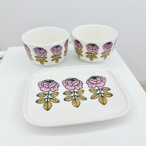 新品 ヴィヒキルース ミニボウル スクエアプレート ピンク マリメッコ 廃盤 marimekko 食器