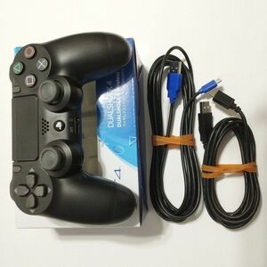 PS4 ワイヤレスコントローラー（DUALSHOCK4） ジェット・ブラック CUH-ZCT2J　充電USBケーブル