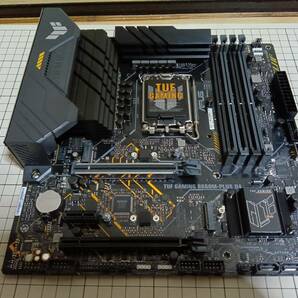 ASUS TUF GAMING B660M-PLUS D4 【DDR4 Intel B660 LGA1700 Micro ATX】本体付属のm.2 SSD ヒートシンクがないジャンク品 送料無料の画像3