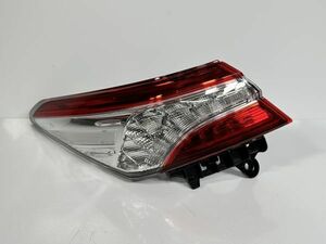 美品/破損キズ無/低走行 70 カムリ AXVH70 AXVH75 前期 純正 左テールランプAssy テールライト 外側 LH LED 81560-33690 33-242 管理22521