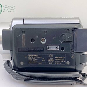 2404600413 ●SONY DCR-SR220 ソニー デジタルビデオカメラ レコーダー 08年製 バッテリー付き ジャンク 中古の画像4