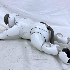 2404602683 ★ 1円～ SONY ソニー aibo アイボ ERS-1000 エンタテインメントロボット バーチャルペット 犬 充電器 ボール 中古の画像4