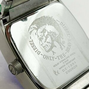 2404603828 ◇ DIESEL ディーゼル DZ-1251 黒文字盤 スクエア デイデイト メンズ クォーツ QUARTZ QZ 腕時計 中古の画像8