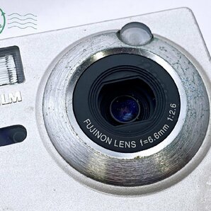 2404604555 ●FUJIFILM FinePix 1500 富士フイルム ファインピクス デジタルカメラ デジカメ 通電確認済み 中古の画像3