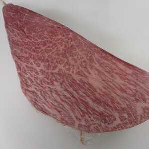 ブランド牛 チルド 黒毛和牛 内もも 大モモ 4300g もも肉 最高級A5 国産 霜降 ブロック ローストビーフ タタキ ステーキ 焼肉 赤身 レアの画像2