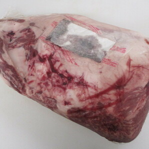 チルド 交雑種牛 イチボ 4000g 高級B3 国産 霜降 もも ブロック ローストビーフ ステーキ 焼肉 ラムイチ ランプ 赤身 レア 牛肉 希少部位の画像1
