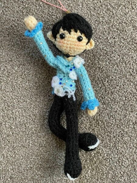 羽生結弦さん あみぐるみ　ハンドメイド人形　ストラップ エキシビジョンプログラム衣装　フィギュアスケート