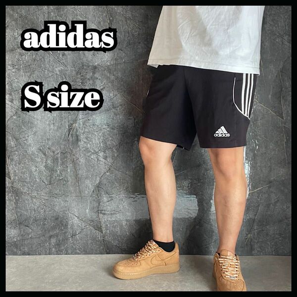 adidas アディダス　ショートパンツ　us古着　黒　3本ライン