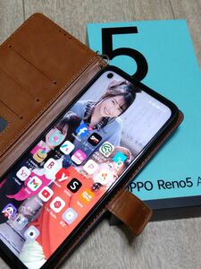 美品　OPPO reno 5A 青の手帳型カバー付き