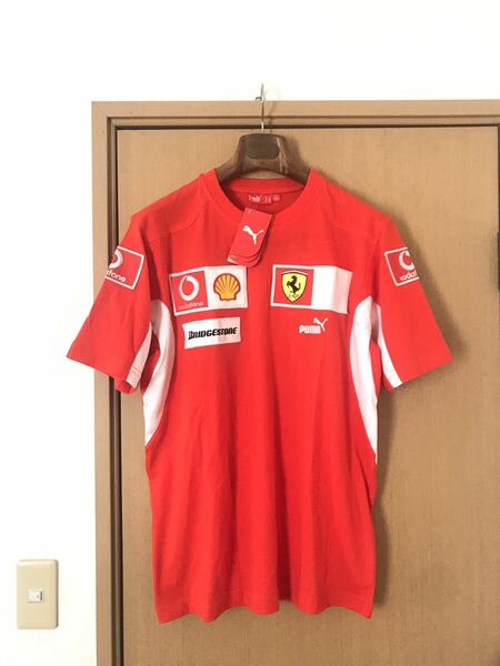 新品未使用タグ付き☆PUMA×FERRARIプーマフェラーリ☆F-1半袖TシャツスポーサードT