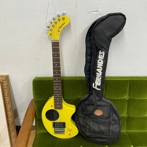 UTs161 【現状品】 FERNANDES フェルナンデス ZO-3 2000 アンプ内蔵 エレキギター ミニギター YELLOW ソフトケース付 動作未確認