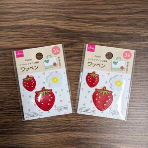 ダイソー ワッペンいちご シールorアイロン接着 2点セット
