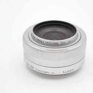 極上品◆Panasonic LUMIX G VARIO 12-32mm F3.5-5.6 MEGA O.I.S.◆0416の画像3