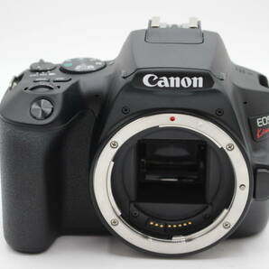 新品級◆Canon キヤノン EOS Kiss X10 ボディ◆バッテリー2個付0422の画像2