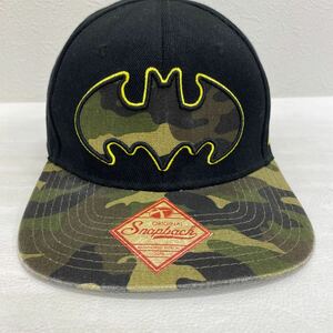 △【T-82】バットマン　キャップ DARK　KNIGHT　ダークナイト　ナイロン ロゴ刺繍　SNAP BACK　ブラック /カモ　帽子