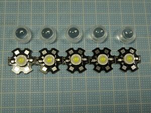 【５セット】３W白色LED×５個＋レンズ５個　ヒートシンク付 【送料120円～】002