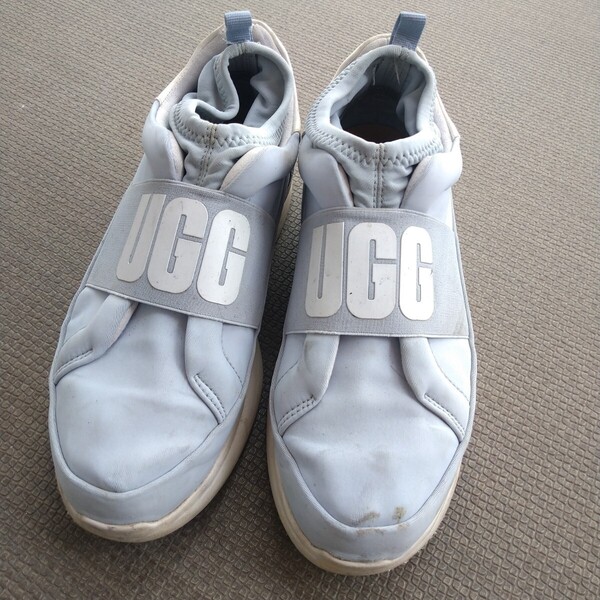 アグ スニーカー ニュートラ スリッポン 24cm UGG ニュートラスニーカー シューズ 厚底 ハイカット 靴 水色 ブランド ロゴ オーストラリア