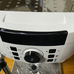 コーヒーメーカー デロンギ マグニフィカS ECAM22112Wの画像2