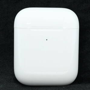 中古品★R51 Airpods Charging Case エアーポッズ Apple チャージングケース 充電ケースのみ A1938 第2世代 純正 Bluetooth 動作確認済の画像1