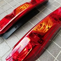 日産 エクストレイル31 純正テールランプ左右セット 美品_画像2