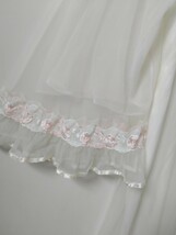ウエディングドレスのようなオーガンジー二重レースの豪華なネグリジェ・美品_画像7