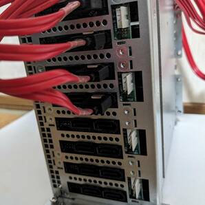 Supermicro HDD ラック2.5 inch 8 段マウンタ+ cable(SFF-8087)★送料無料の画像2