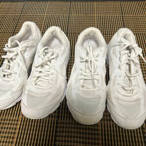 ミズノ　スニーカー　2足セット　ホワイト　２３.５センチ ランニングシューズ　スクールシューズ　紐靴