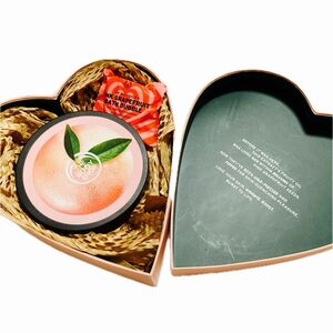 THE BODY SHOP ピンクグレープフルーツ　ハートギフト