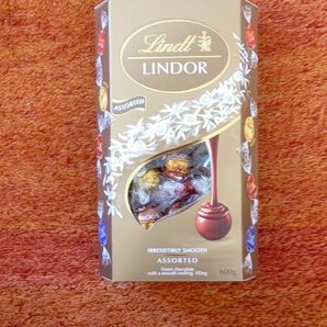 リンツ チョコレート リンドール 　ゴールド4種類47個 ~48個アソート　１箱