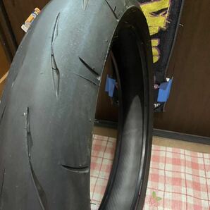 中古MCタイヤ 2023年製造 BRIDGESTONE BATTLAX RS11 120/70ZR17 バトラックス レーシングストリート 120 70 17 0523 K4800の画像4