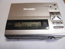 SHARP ポータブルMDレコーダー　　MD-MS200S　動作品 　充電池付き_画像2