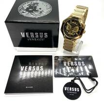 ●漂う高級感！ Versus Versace ヴェルサス ヴェルサーチ メンズ 腕時計 イタリア クォーツ クロノグラフ ゴールド 高級 ブランド 新品即納_画像9