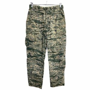  used military cargo pants W32 button fly digital duck camouflage camouflage old clothes . America buying up 2404-216