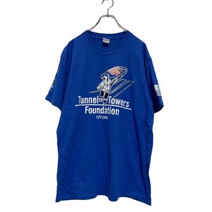 PORT&COMPANY 半袖 プリントTシャツ L ブルー シルバー USA製 袖プリント バックプリント 星条旗 古着卸 アメリカ仕入 a603-6802