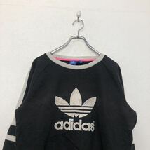 adidas ロゴ スウェット トレーナー UK12 キッズ アディダス ブラック ホワイト ビッグロゴ 古着卸 アメリカ仕入 a603-6448_画像2