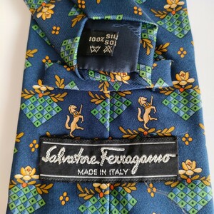 Salvatore Ferragamo(サルヴァトーレフェラガモ)ネクタイ149