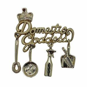 American Jewelry Company ブローチ ピンバッジ レトロ ピンバッチ Domestic Goddess 家事道具 アクセサリー