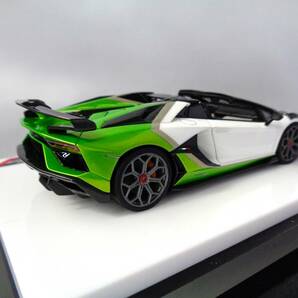 アイドロン EIDOLON アクセルワークス AXELLWORKS 1/43 Lamborghini Aventador SVJ Roadster 2020 Ad Personam 2tone paint EM669 AX3の画像6